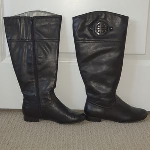 Black Woman's Riding Boots